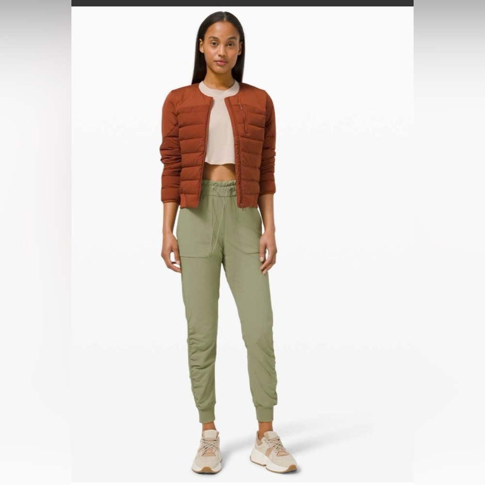 Lululemon Beyond the Studio Jogger
Rosemary Green size 10